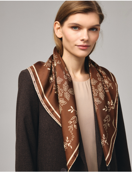 Картинка Хустка темно-коричнева з бежевим